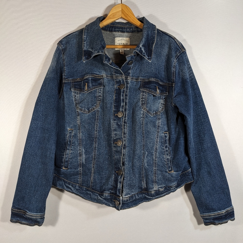 TORRID Denim jacket Size 1X